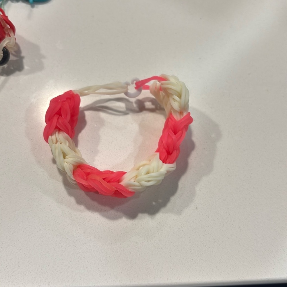 💜 Rainbow Loom handcrafted Bracelets